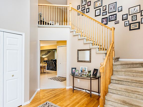 5th image of 1056 Saint Andrews Ct
