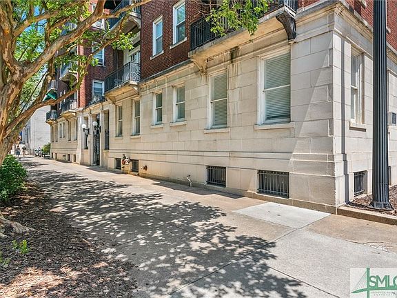 3rd image of 24 E Liberty St #11-11-11