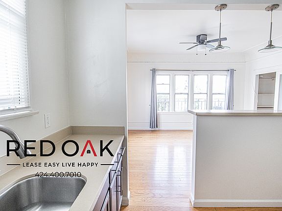 3rd image of 121 N Kenmore Ave APT 202