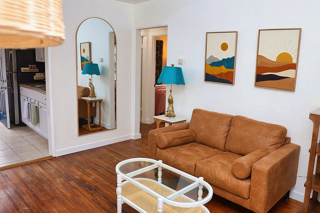 2 bed, 600 sqft, $3,000 — Photo 4