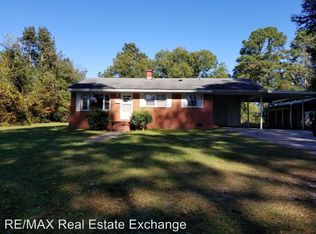 132 Warwick Mill Rd, Lumberton, NC 28358