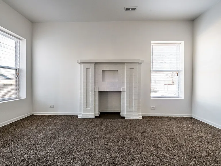10901 S Vernon — Photo 30
