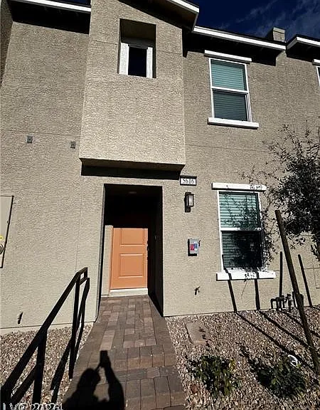 5616 Craftsman Ave #114 — Photo 1
