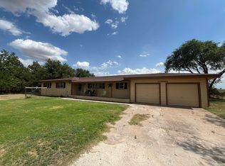1442 Us Highway 70, Earth, TX 79031