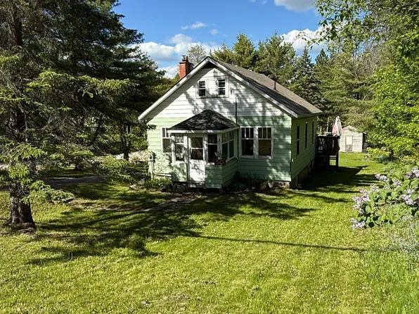 50 Joseph St, Muskoka Lakes, ON P0B 1J0