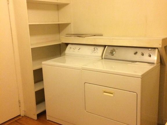 washer dryer in bonus