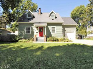 3 University Ct, Normal, IL 61761