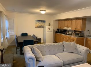 5800 Edson Ln #2, Rockville, MD 20852