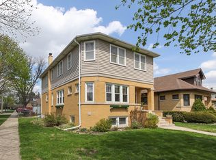 908 Woodlawn Ave, Des Plaines, IL