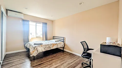 1299 W 37th Dr #3 Photo 1