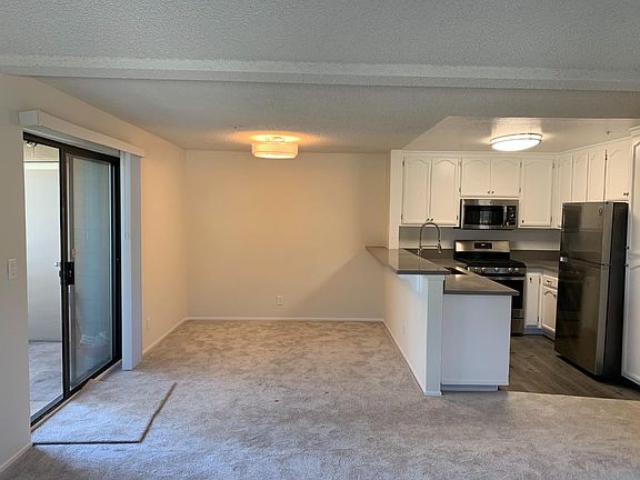 2nd image of 2408 Lupine Ct