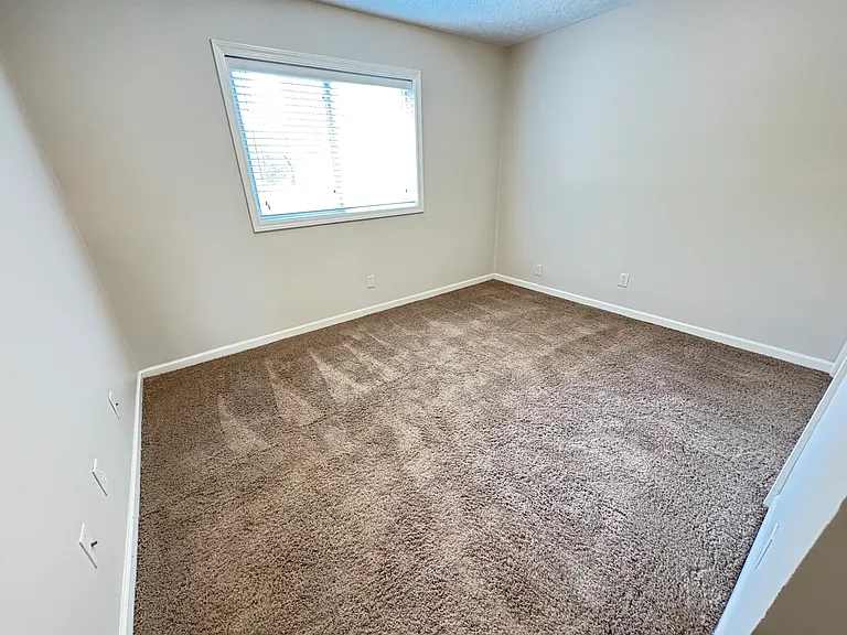 1906 Parkwild Dr #31 — Photo 7