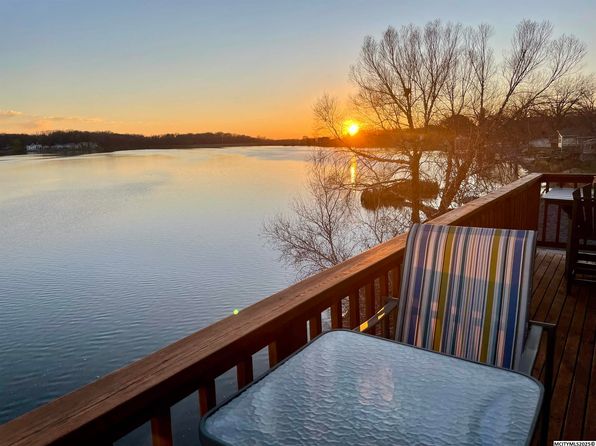 414 E Lake St APT 3, Ventura, IA 50482