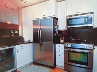 1450 N Astor St APT 3D, Chicago, IL 60610