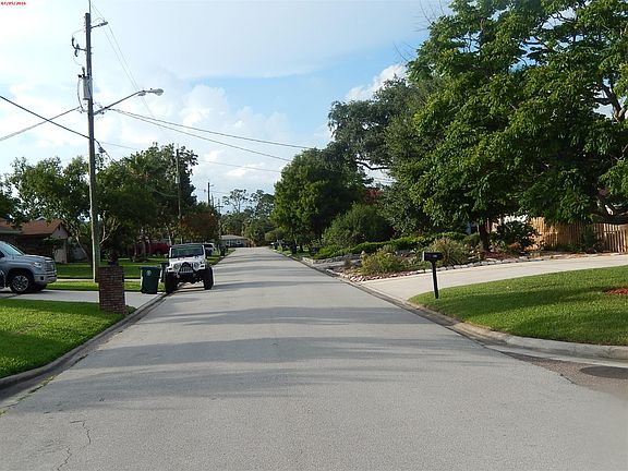 3rd image of 14664 Marsh Island Ln