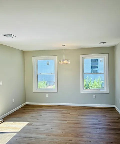 72 King St — Photo 4