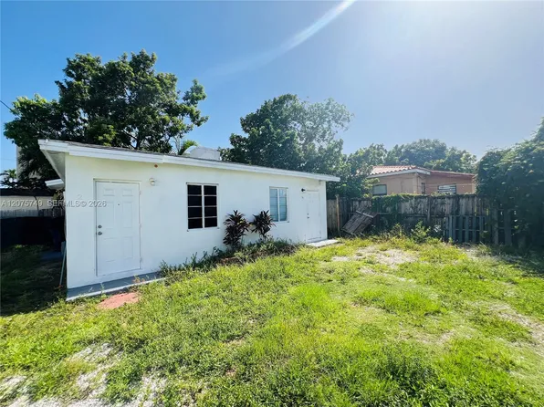 3072 SW 16th St, Miami, FL