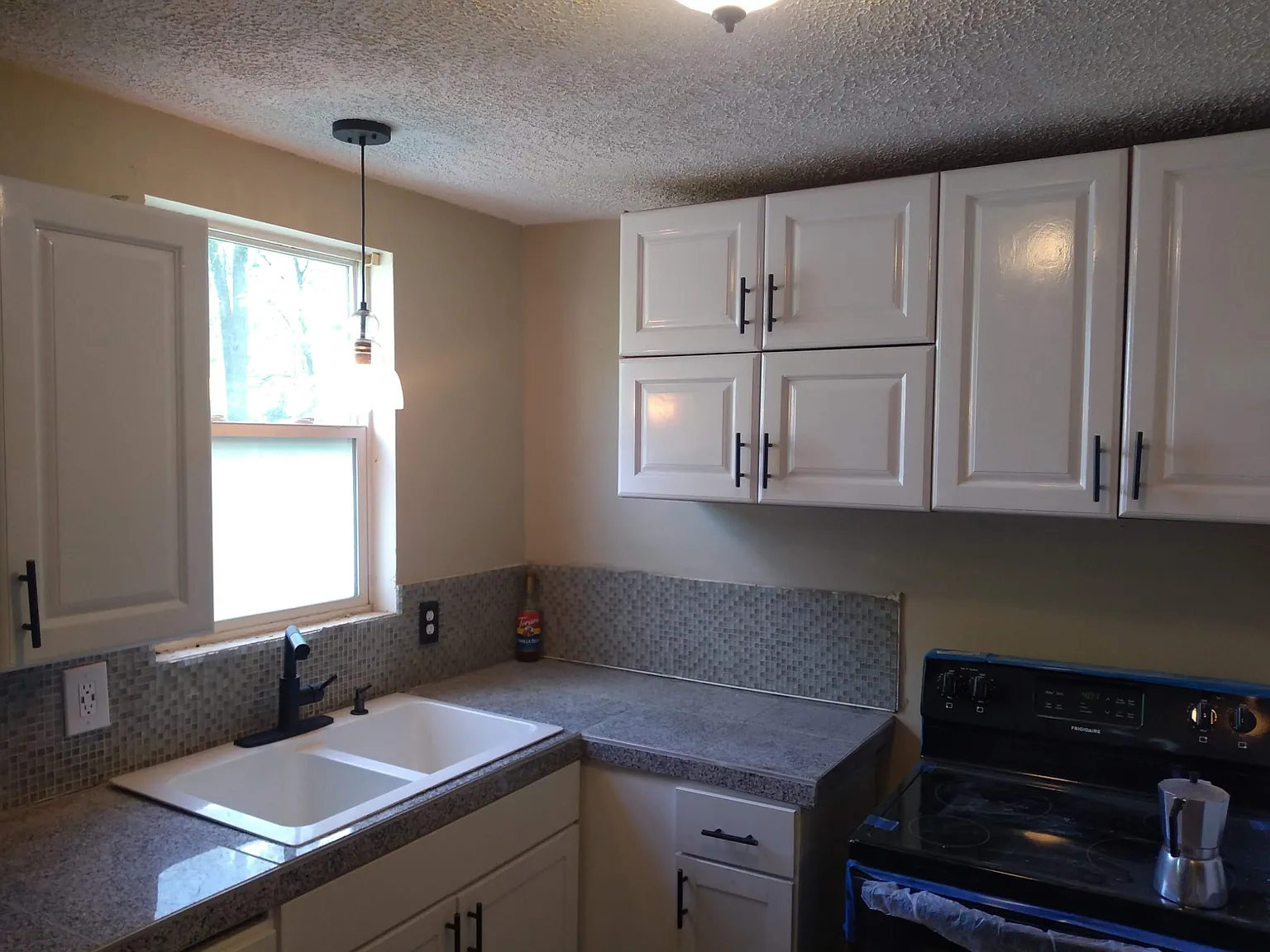 2 bed, 756 sqft, $1,500 — Photo 2