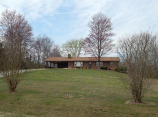 1065 Troy Brown Rd, Sandy Ridge, NC 27046