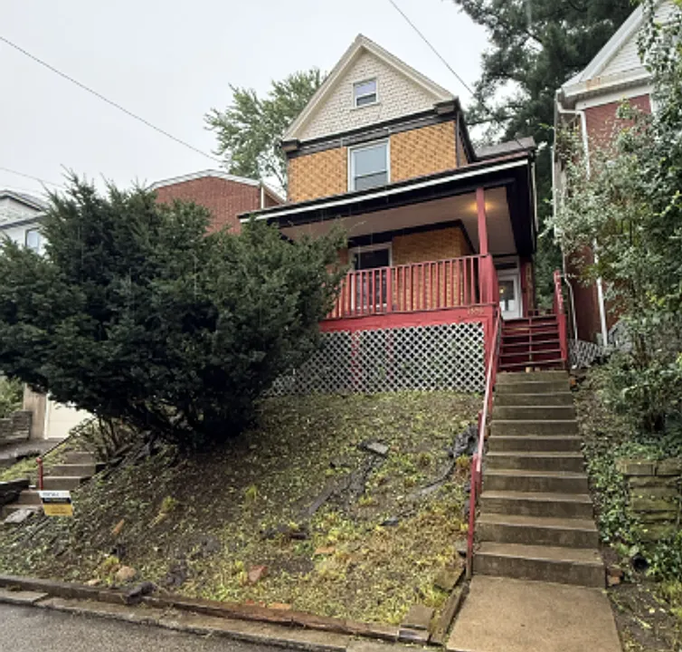 7656 Highland Ave