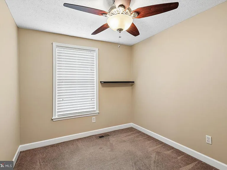 1594 Lodge Pole Ct — Photo 23