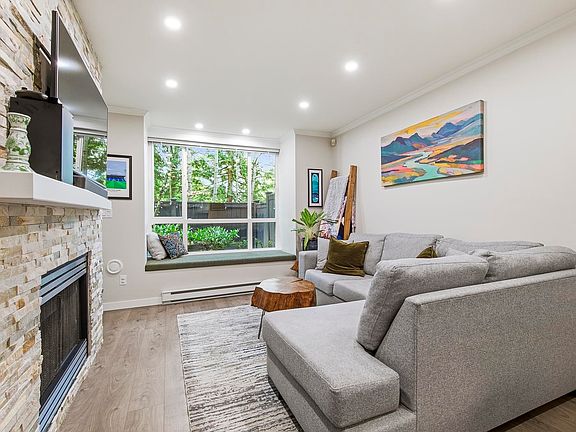 4th image of 6893 Prenter St #212