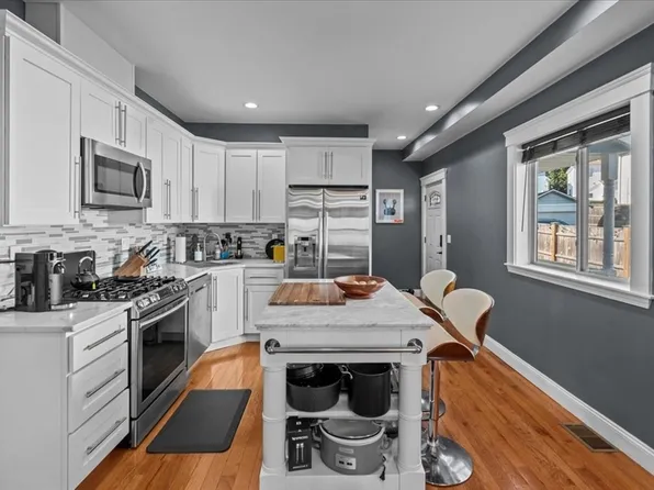 1531 River St #1531, Hyde Park, MA 02136