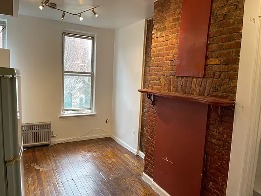 Rented by G Y B Realty Inc | media 13