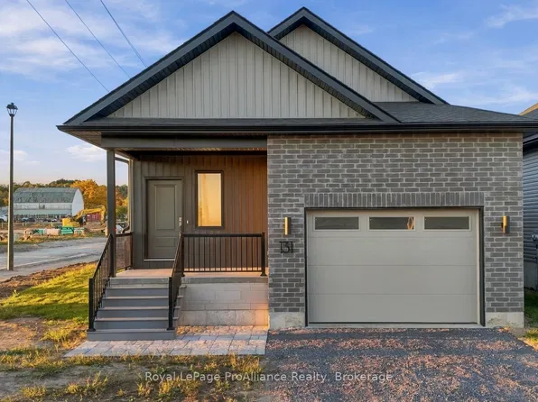 131 Royal Gala Dr, Brighton, ON K0K 1H0