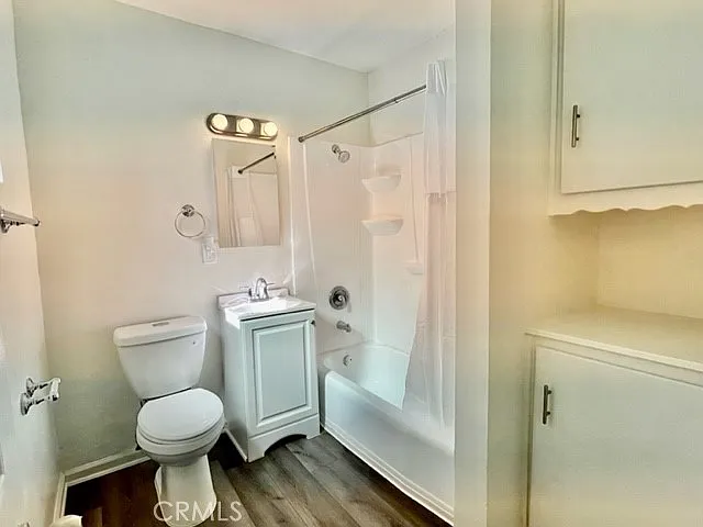 1811 W Sallie Ln #4 — Photo 8