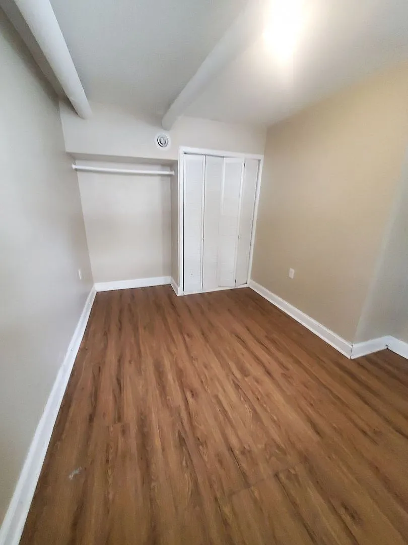 1916 S. 5th Pl. - Front Tri-Plex (Ace Property) — Photo 4