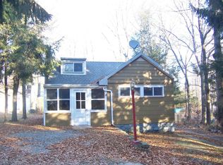 159 Branch Rd, Greentown, PA 18426