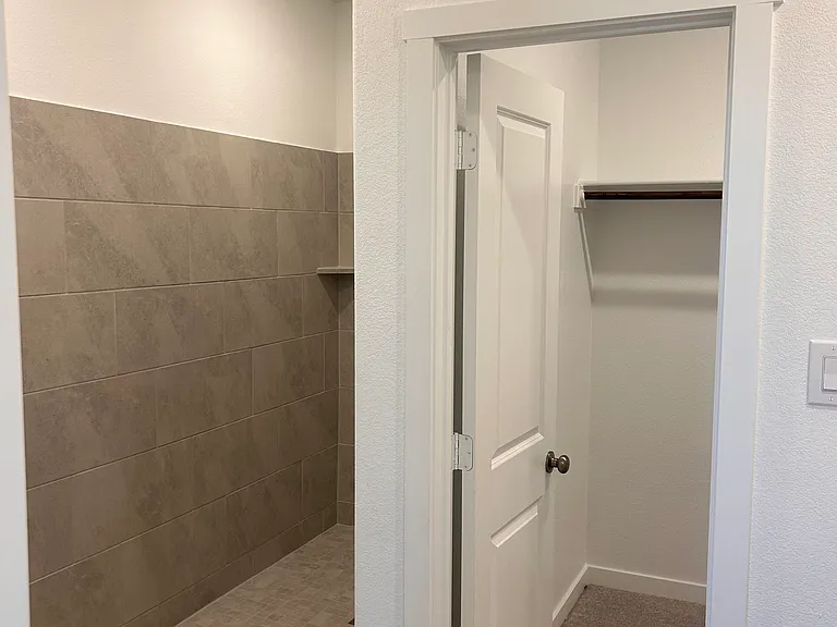 1020 Flameleaf Dr — Photo 13