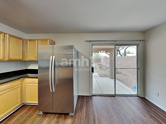 4th image of 10453 E Haymarket St