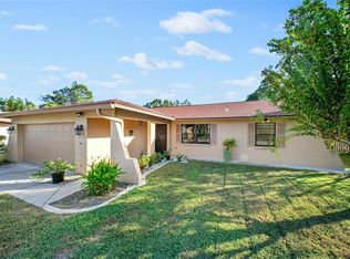 912 Cypress Wood Ln, Sarasota, FL 34243