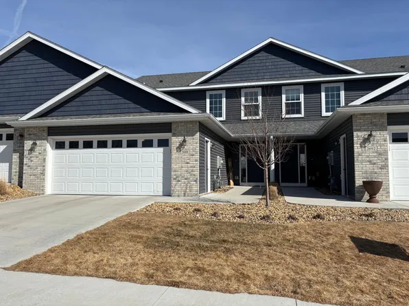 2688 Hawk Ridge Ct SE, Rochester, MN 55904