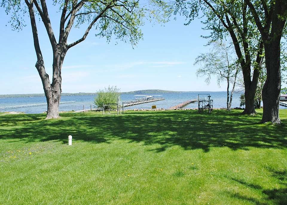 1st image of N4106 S Lakeshore