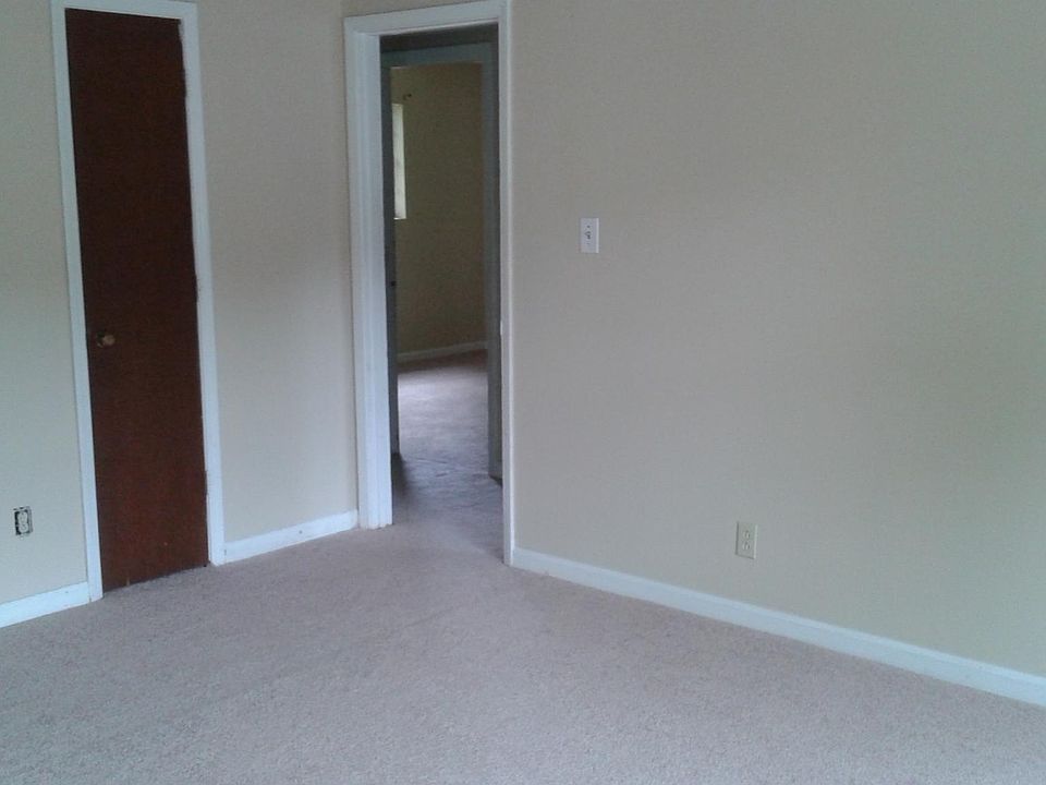 2nd image of 373 Stone Mountain St #G-3
