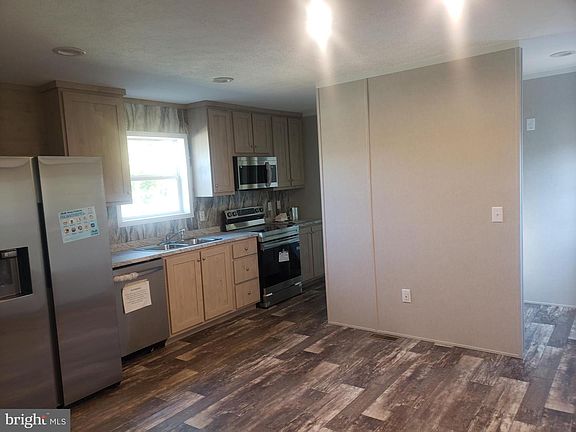 4th image of 344 Apple Dr