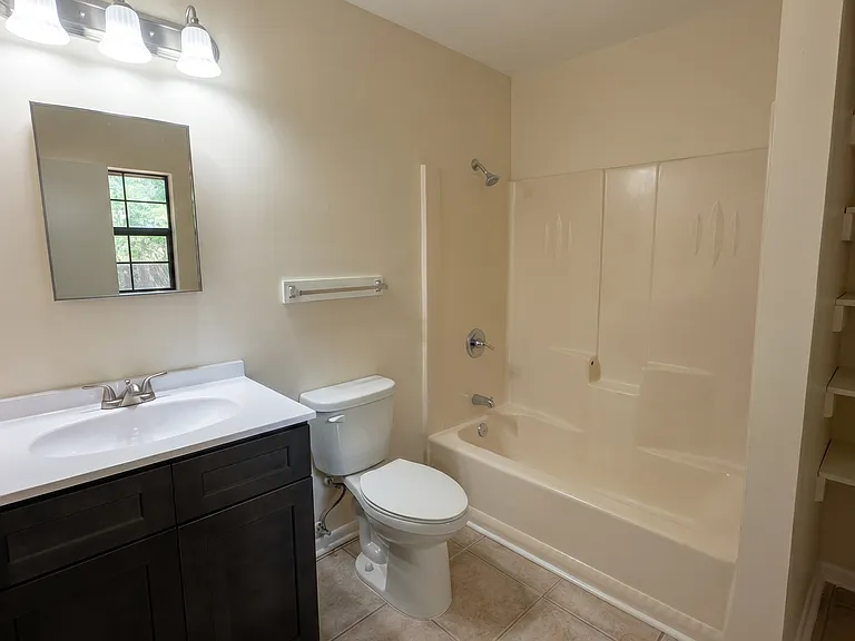 6 Oakwood Dr — Photo 12