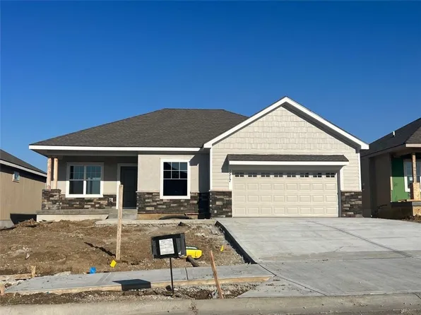 1517 N 157th Ter, Basehor, KS 66007