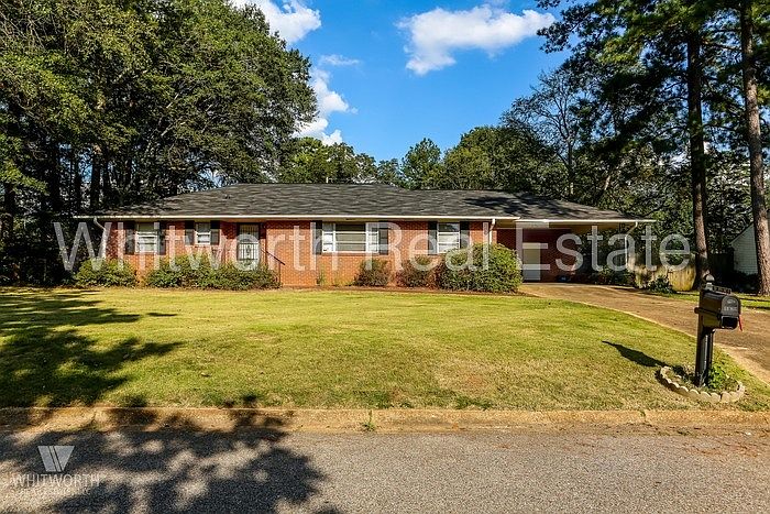 1st image of 1261 38th Ave E