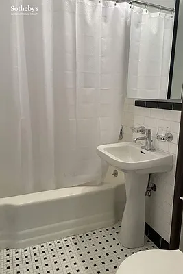Rented by Sotheby's International Realty | media 12