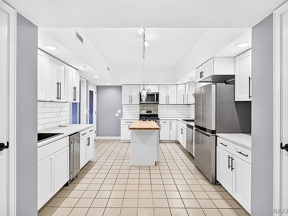 5th image of 4030 Wares Ferry Rd