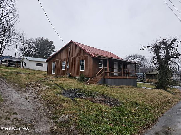 2nd image of 1416 Hickory St
