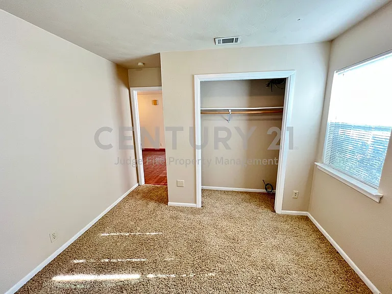 3909 Atlas Dr — Photo 6