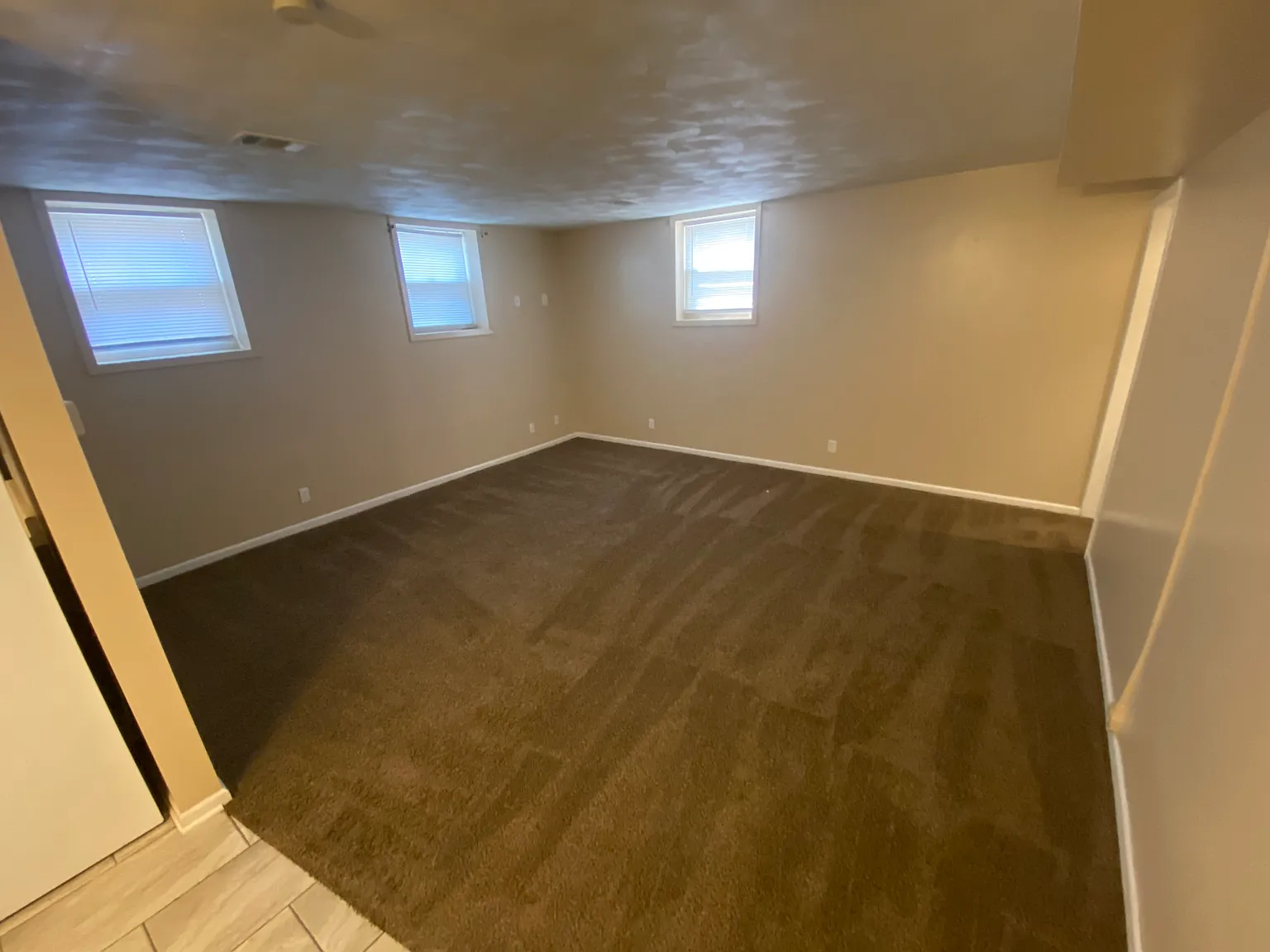 2 bed, 771 sqft, $925 — Photo 2