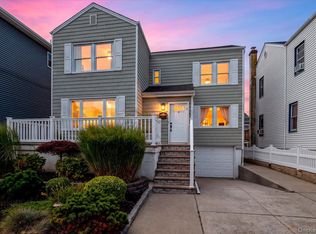 7 Vinton St, Long Beach, NY 11561