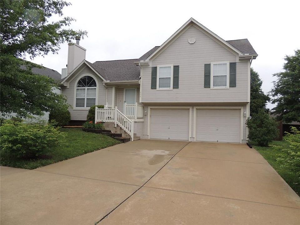 1st image of 604 Nelson Dr