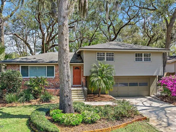 19 OAKWOOD Road, Jacksonville Beach, FL 32250